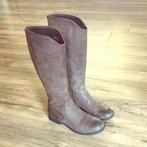 Born tall riding boots